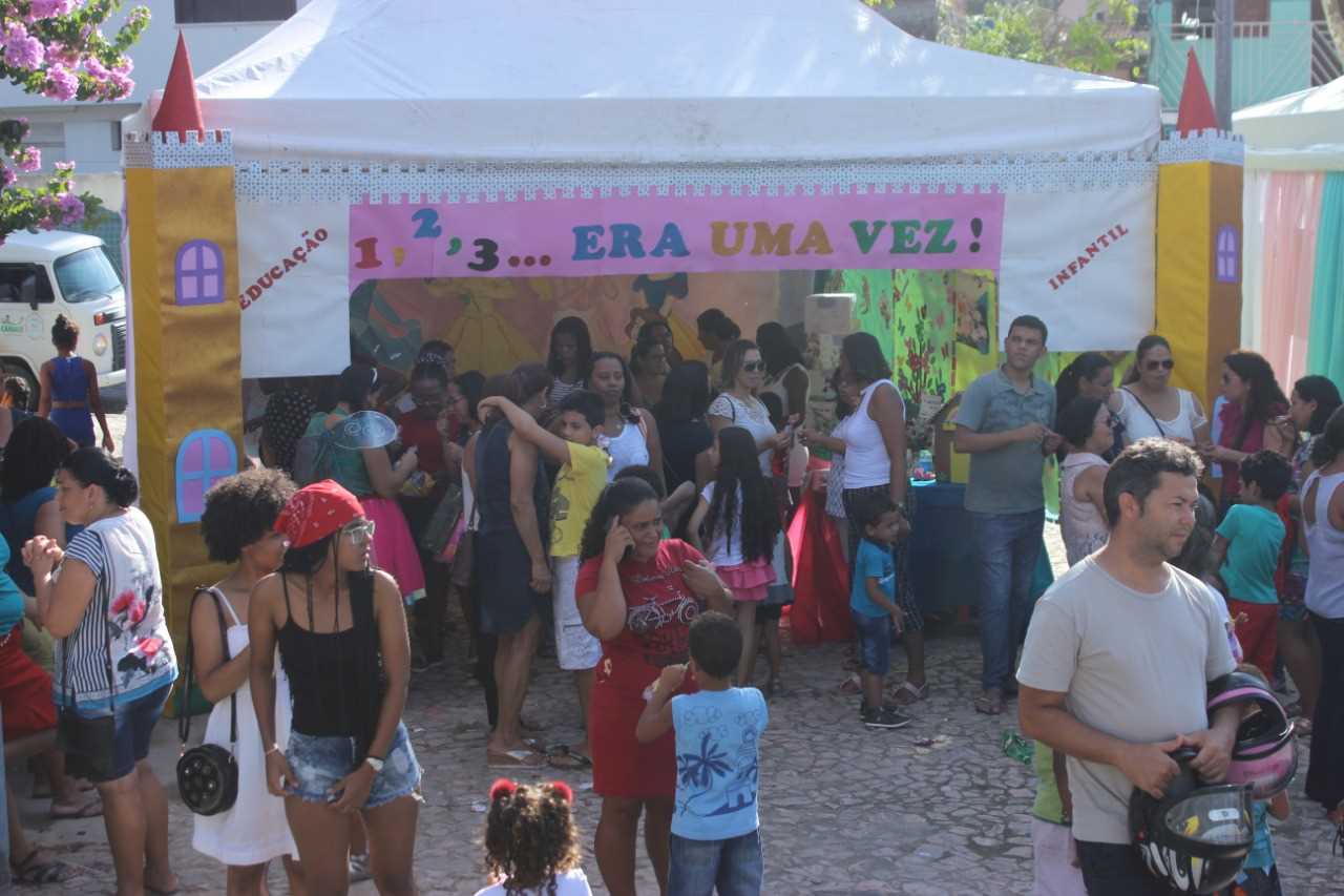 Feira Literária Camacan